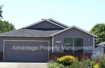 Building Photo - 1138 NE Conser Pl