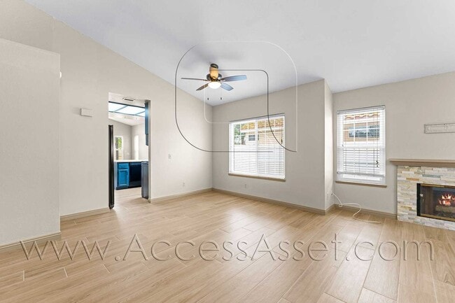 Building Photo - Welcoming 3 Bed / 2 Bath Home in a Peaceful Murrieta Neighborhood