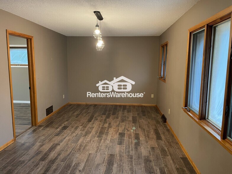 Building Photo - 26453 Trout Ave S