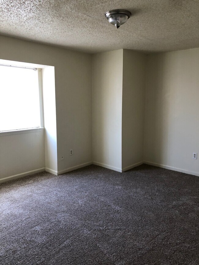 Building Photo - 1657 Starboard Dr