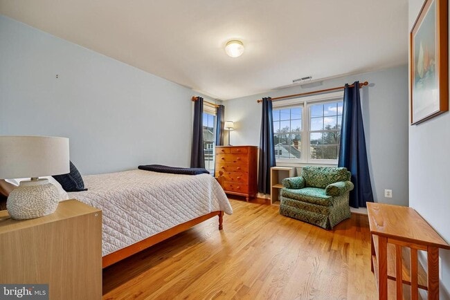 Building Photo - 8807 Ridge Rd