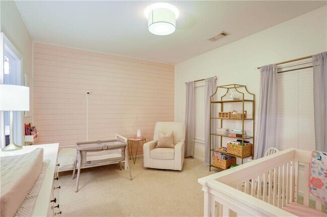 Building Photo - 3216 Creole Ln