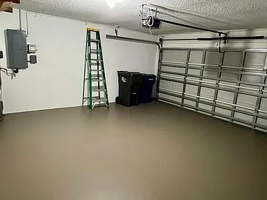 Building Photo - Freshly painted exterior and neutral color interior.