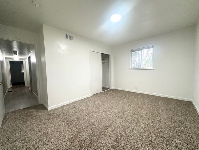 Building Photo - Updated 3 Bedroom 1.5 Bathroom Home in Desirable Arden Park!