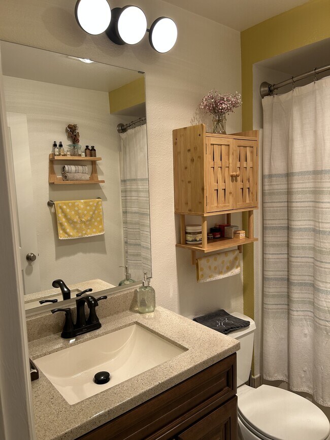 Building Photo - 12750 SE 110th Ct