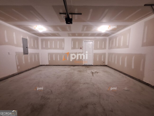 Building Photo - 1710 Hannah Ct