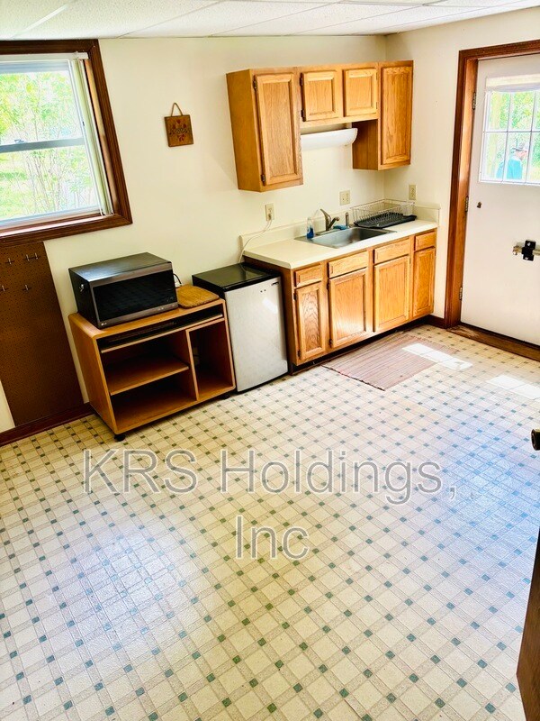Building Photo - 81 Rural Retreat Ln