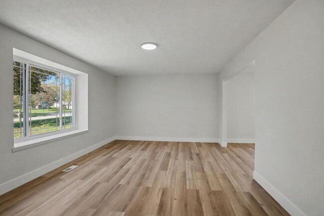 Building Photo - 7882 Lockport Blvd