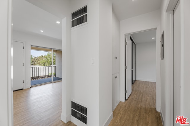 Building Photo - 1007 Ocean Park Blvd