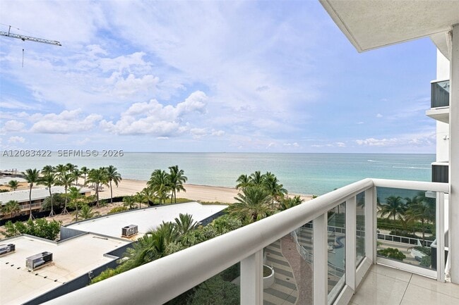 Building Photo - 18201 Collins Ave