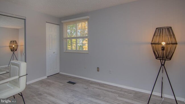 Building Photo - 2858 New Providence Ct