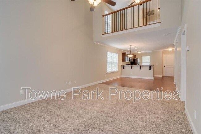 Building Photo - 232 Mossy Bank Dr