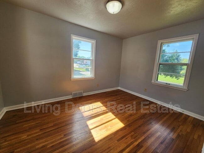 Building Photo - 2201 N 65th St