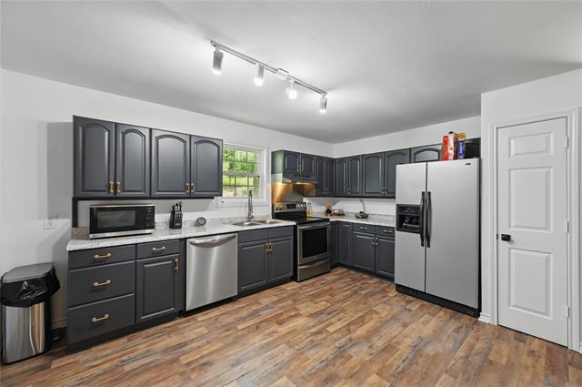 Building Photo - 430 Goliad Cir