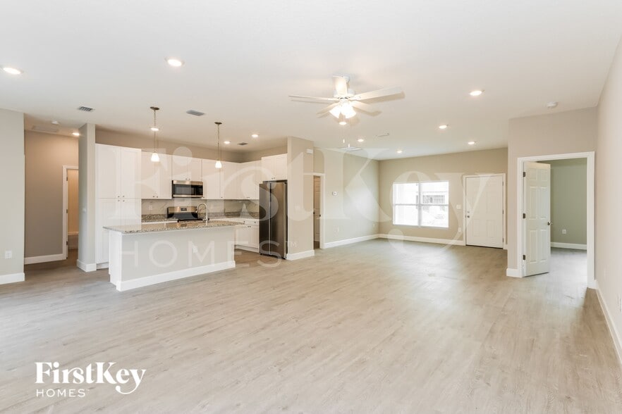 Building Photo - 135 Ferguson St