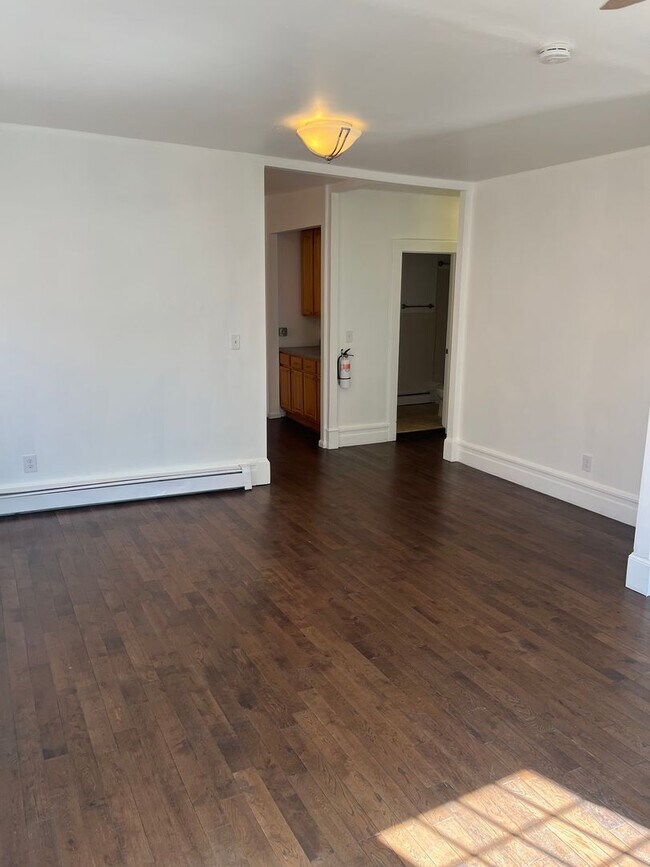 Building Photo - Shore Bangs Properties