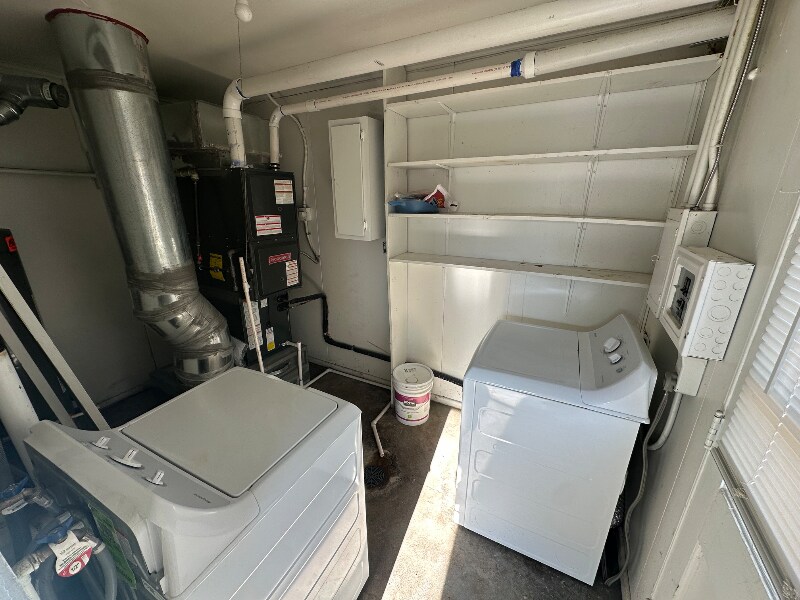 Building Photo - 3127 S 40th St