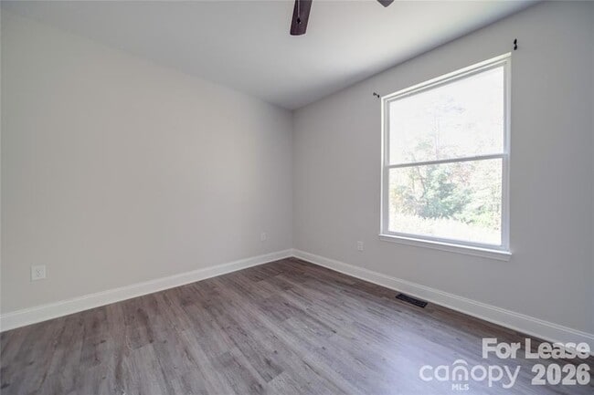 Building Photo - 112 Rockwell Ct