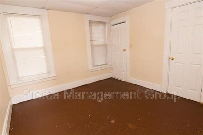 Building Photo - 515 Lincoln St