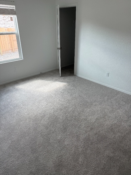 Building Photo - 1520 Aspinwall Cv