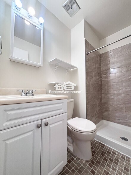 Building Photo - 2861 Schoolhouse Cir