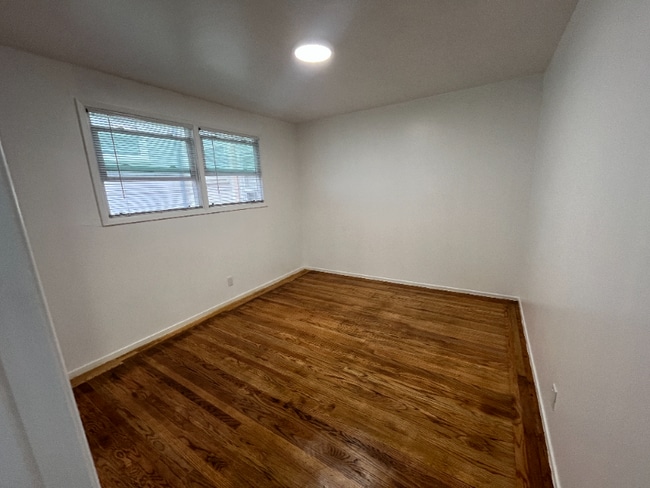 Building Photo - 3215 Taraval St