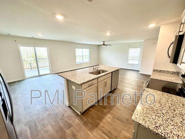 Building Photo - 412 Delahays Rd