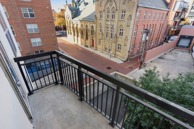 Building Photo - Professionally Managed and Updated// 2 Bedroom 2 bathroom Condo// Logan Circle! // Garage Parking...