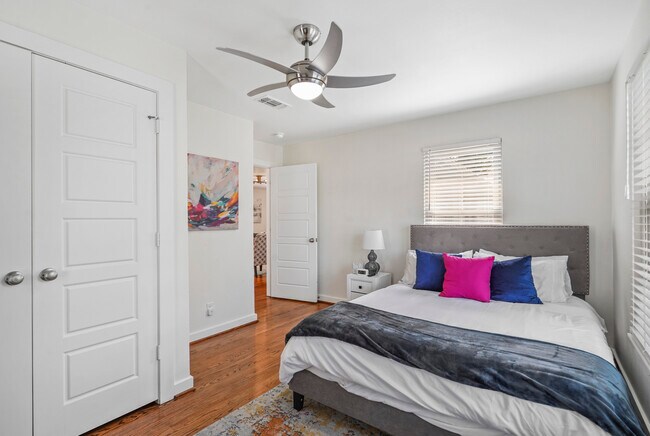 3rd bedroom - 6513 Malvey Ave