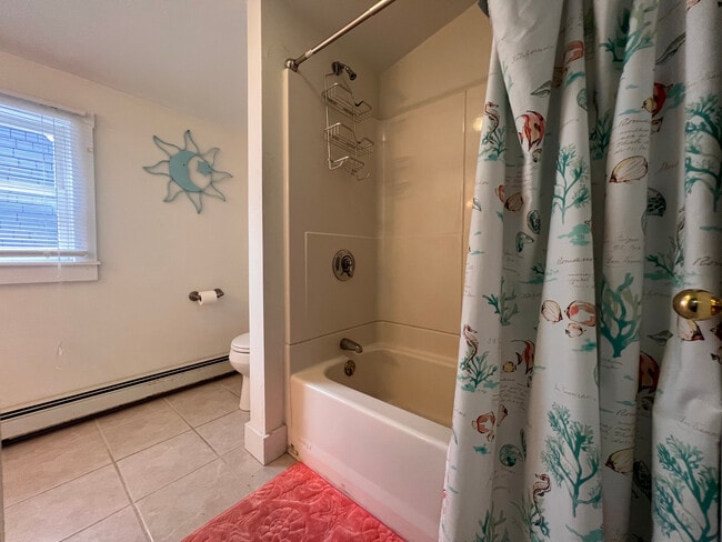 Building Photo - 26 Poplar St