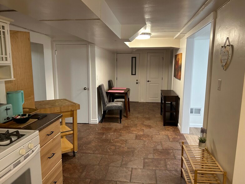 View from the kitchen - 1515 Arboretum Plz E