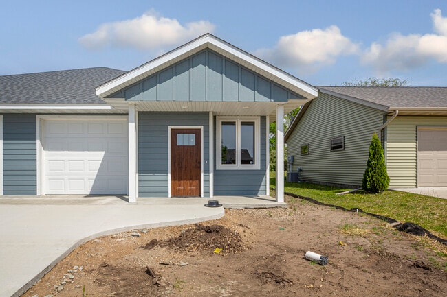 Building Photo - 2019 Essler Dr