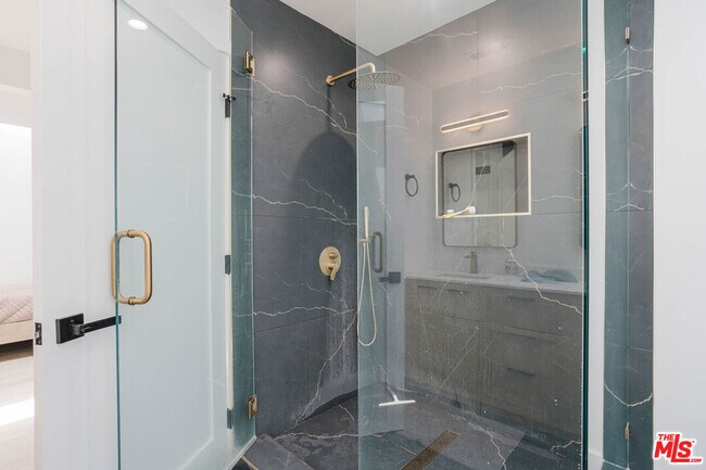 Building Photo - 5737 Allott Ave