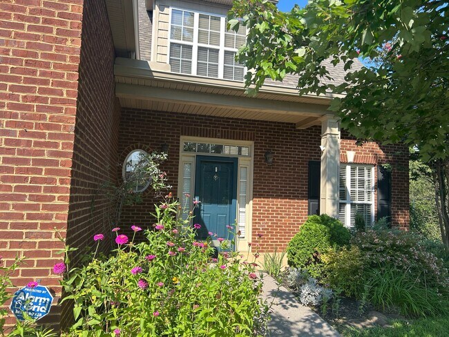 Building Photo - 2807 Oakleigh Twp Dr