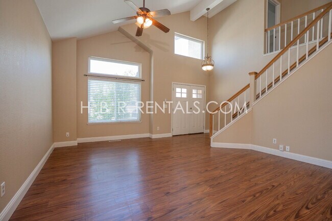 Building Photo - Charming Corner Haven: 3BR/2.5BA with Modern Upgrades in Tracy, CA