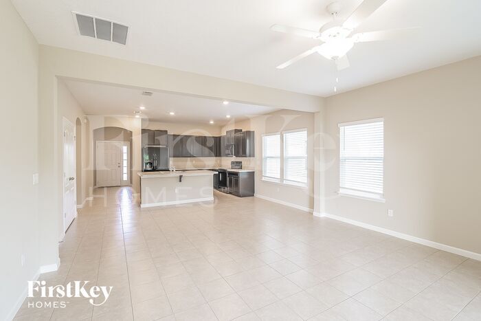 Building Photo - 5659 Kellar Cir