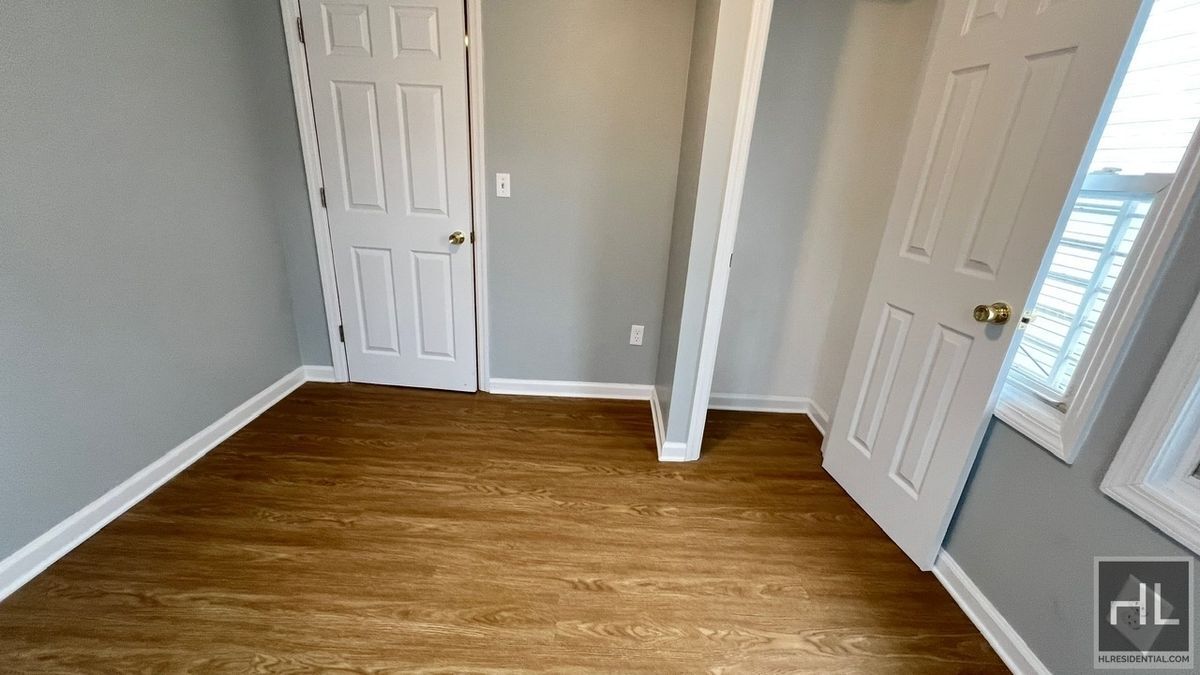 Building Photo - NORTH BURGHER AVENUE