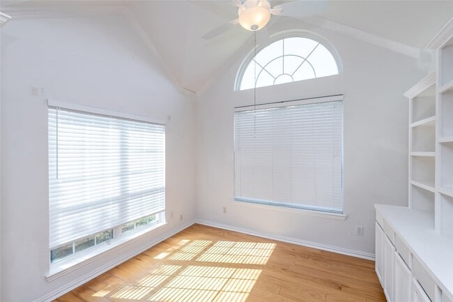 Building Photo - 2318 Balleybrooke Dr
