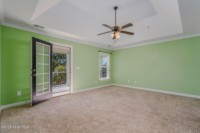 Building Photo - 402 Marsh Island Dr