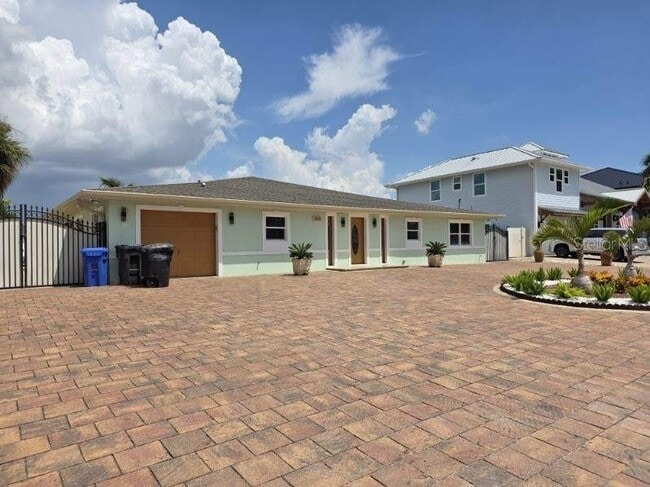 Building Photo - 3927 E Eden Roc Cir
