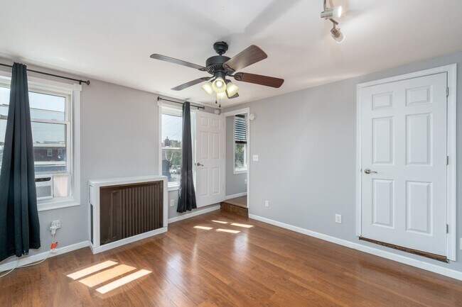 Building Photo - 505 Grundy St