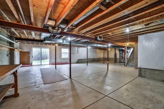 Building Photo - 480 Whitehaven Rd