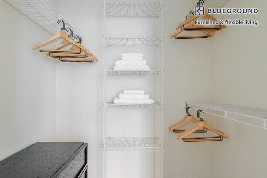 Building Photo - 34 Union Square