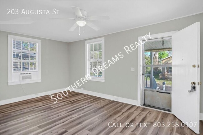 Building Photo - 203 Augusta St