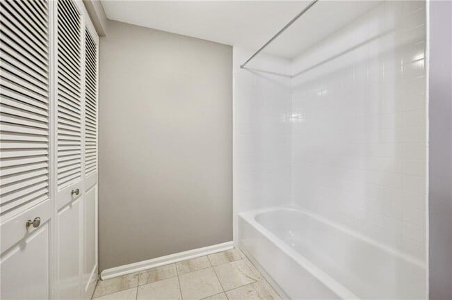 Building Photo - 199 14th St NE