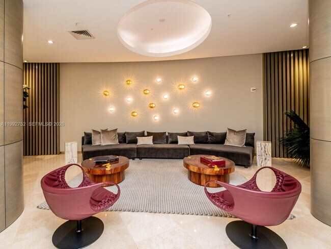 Building Photo - 10275 Collins Ave