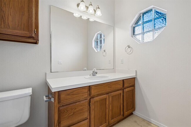 Building Photo - 1708 Creekside Ct