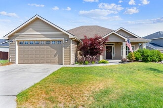 Building Photo - 910 W Chaperon Peak Dr