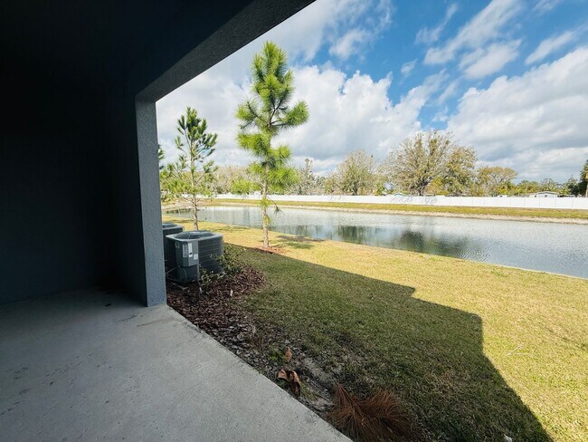 Building Photo - MOVE IN SPECIAL - Townhouse in Land O' Lakes - The Townes at Lake Thomas