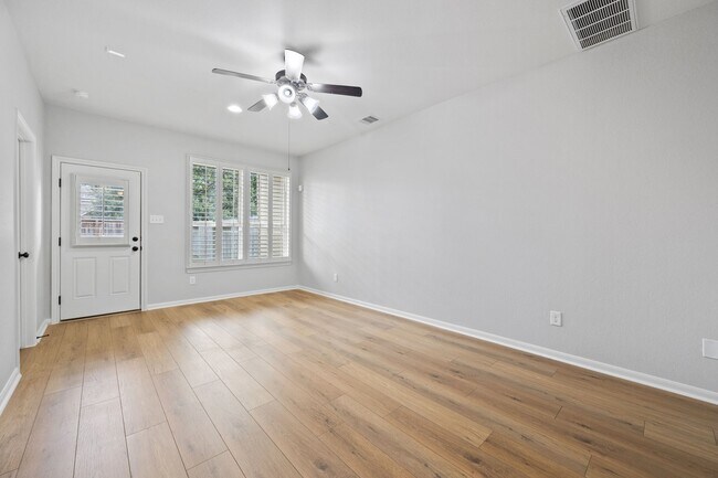 Building Photo - 18554 Jasmine Garden Pl